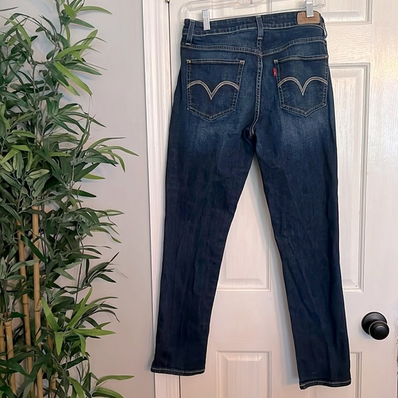 Levi's Denim - Levi’s mid rise skinny 8 EUC